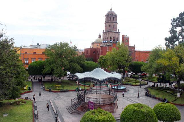 Hotel Plaza Queretaro Exterior photo