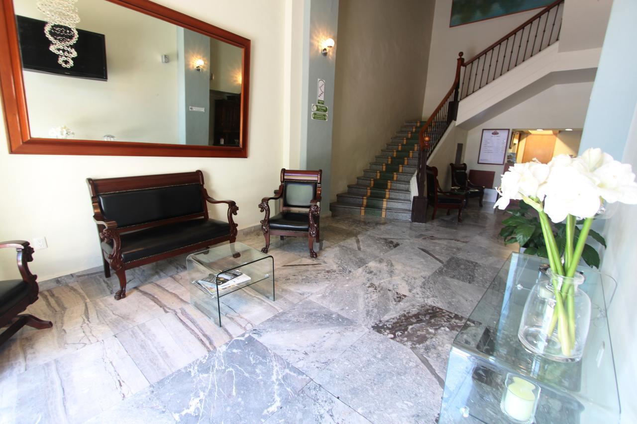 Hotel Plaza Queretaro Exterior photo
